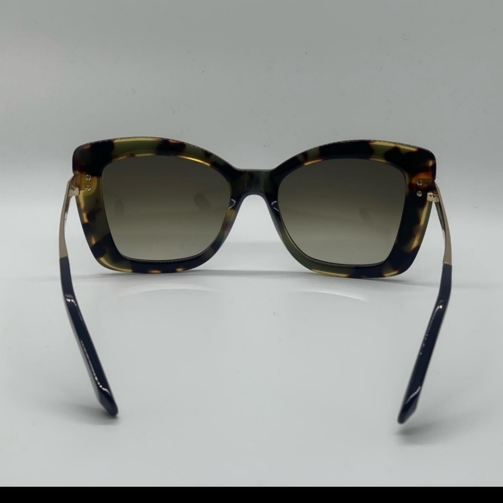 Salvatore Ferragamo Sunglasses - Picture 3 of 5